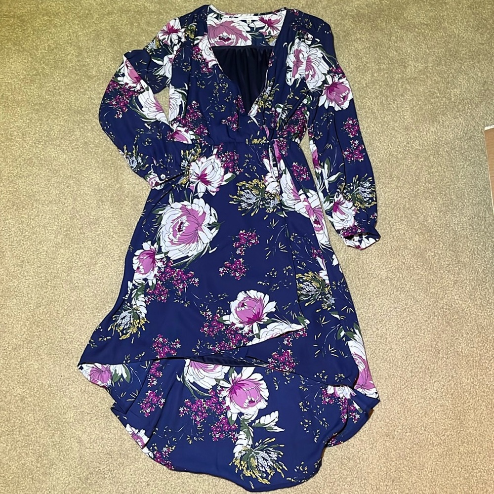 Maurices size xs navy blue wrap dress with floral print.